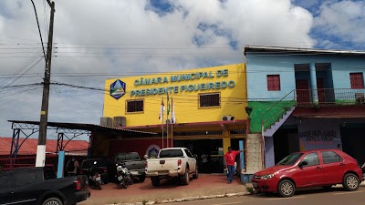 Câmara Municipal de pres figueiredo foto 1